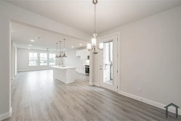 9609 Thorncrown Ln — Photo 16