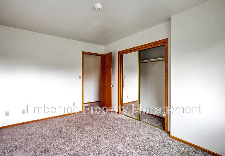 17960 Bakers Farm Rd — Photo 36