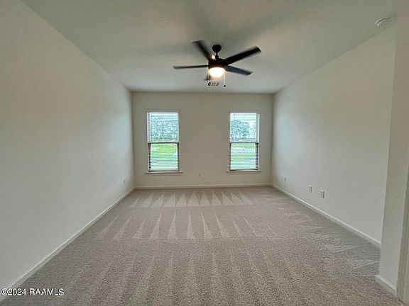 5th image of 214 Peppercorn Way