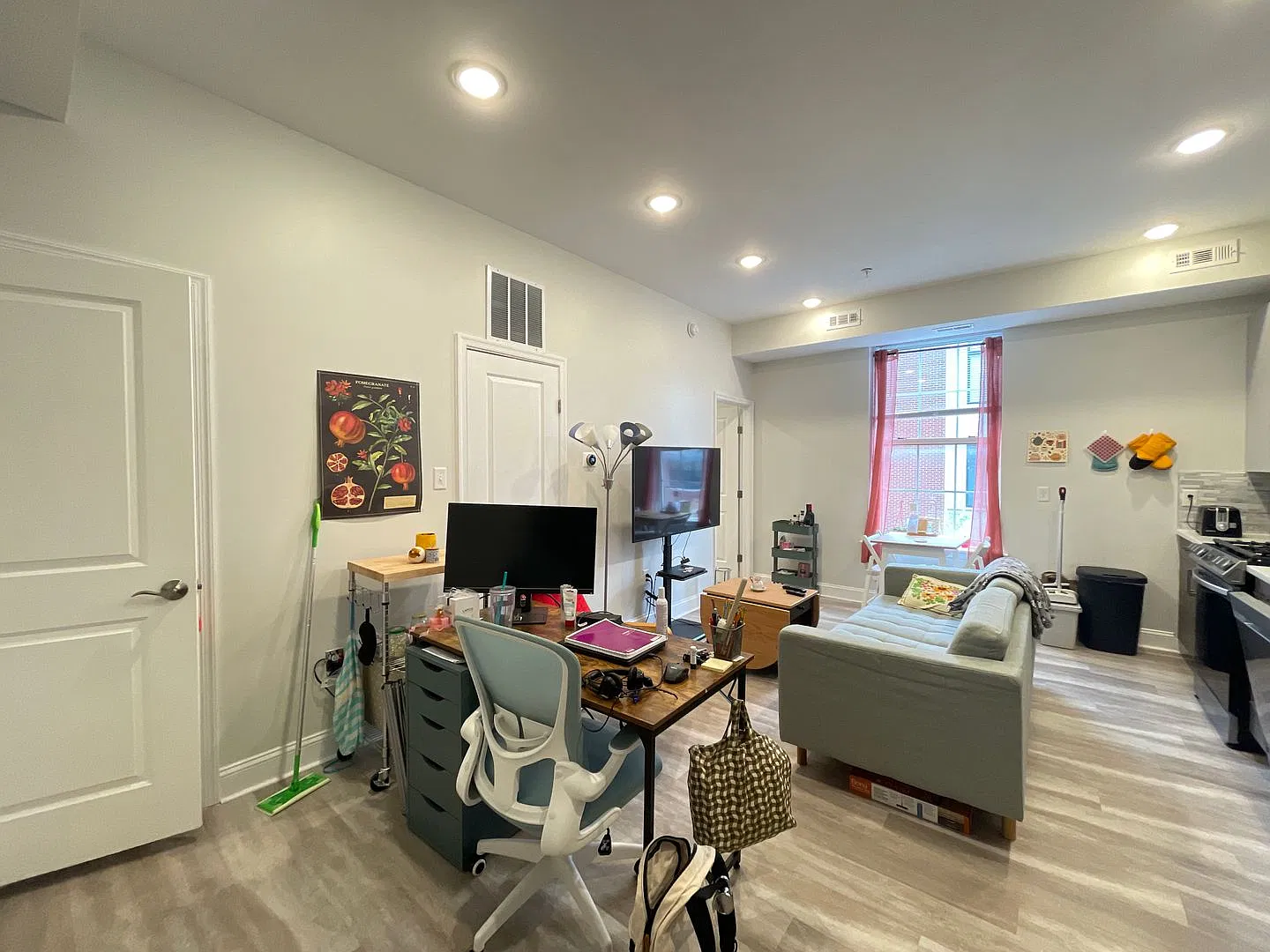 248 Market - Residential — Photo 2
