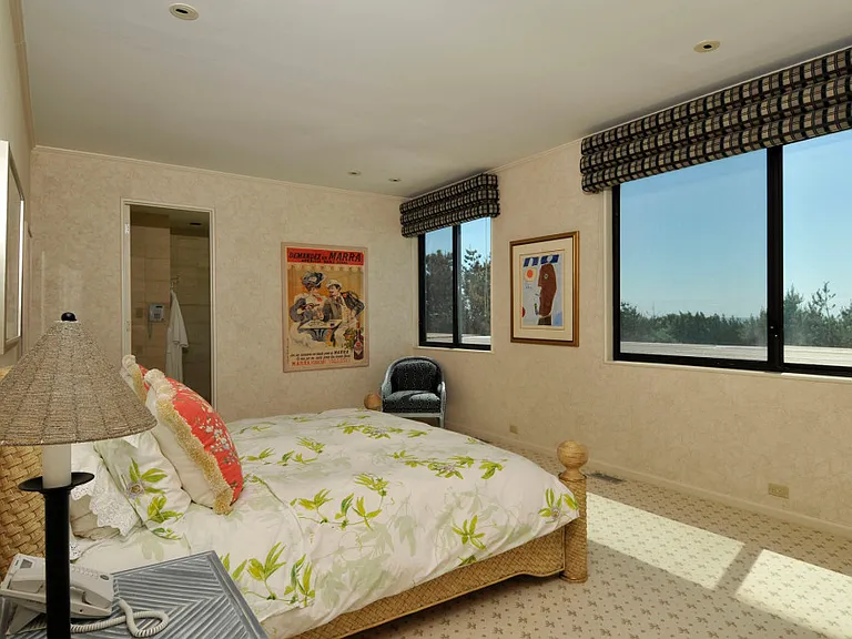 Dune Rd — Photo 13