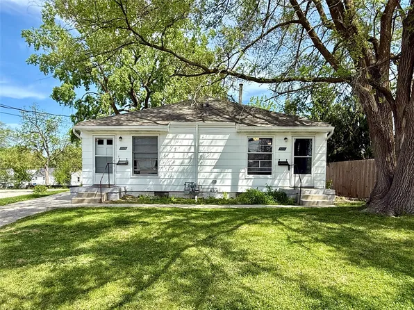 5711 Franklin Ave, Des Moines, IA 50310