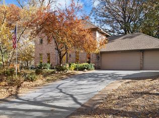 17711 Creek Ridge Pass, Minnetonka, MN 55345