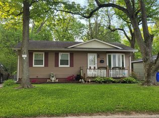 136 Phillips Dr, Decatur, IL 62521