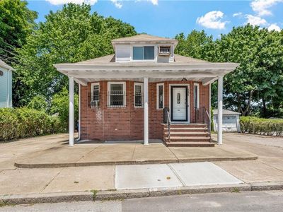 531 Park Ave, Cranston, RI, 02910