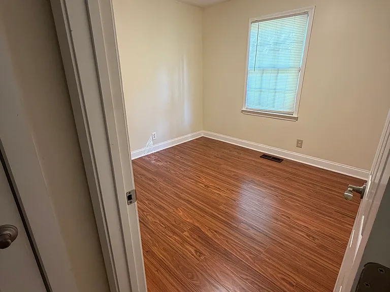 586 Lacebark Dr — Photo 12