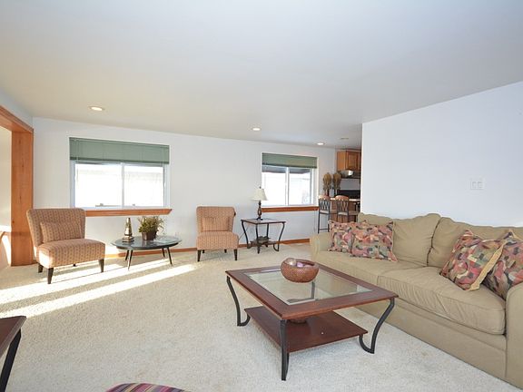 5th image of 202 Ackerson Lake Dr
