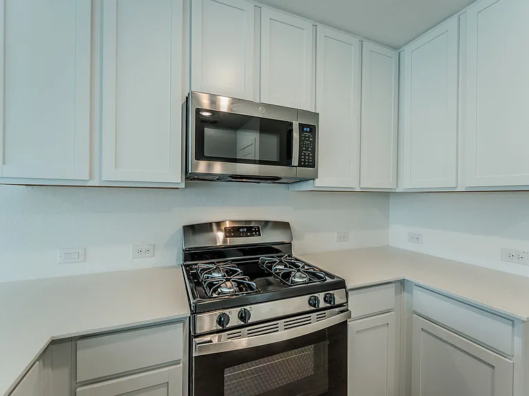 10839 Bernal Cv — Photo 5