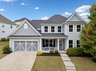 924 Woodbury Rd, Canton, GA 30114