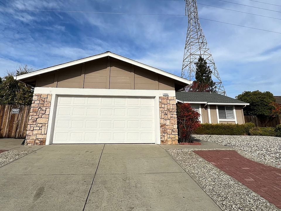1st image of 2236 Lafayette Dr