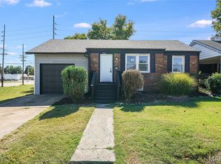 2668 E 27th St, Granite City, IL 62040