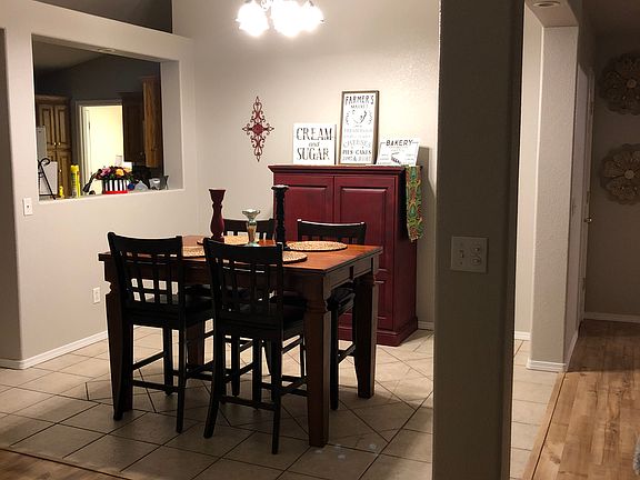 4th image of 912 Pheasant Run Ave