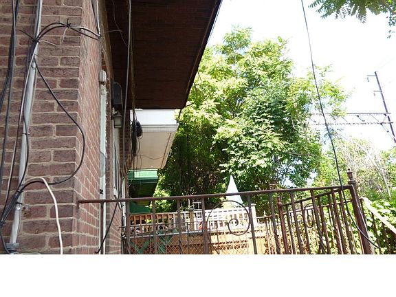 5th image of 1310 Wagner Ave