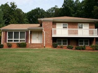 105 Woodbourne Dr, Lynchburg, VA 24502