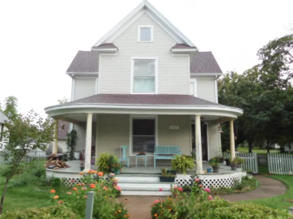 404 E South Ave, Greenville, IL 62246