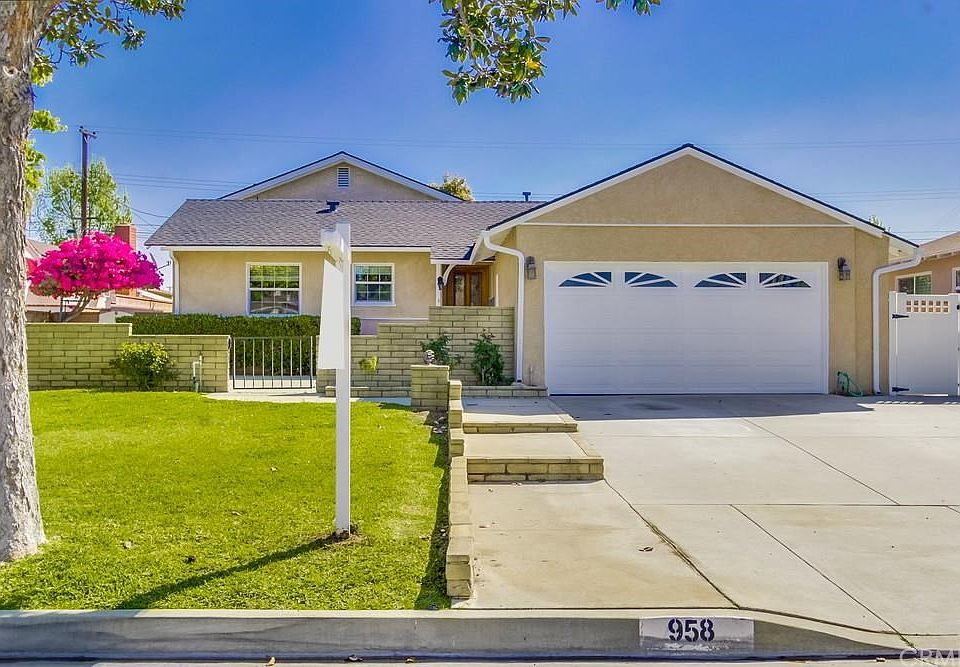 1st image of 958 N Starcrest Dr