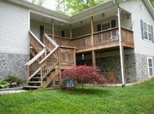 151 Clark Ln, Powell, TN 37849