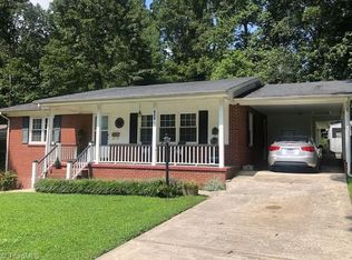 409 Pinecrest Dr, Mount Airy, NC 27030