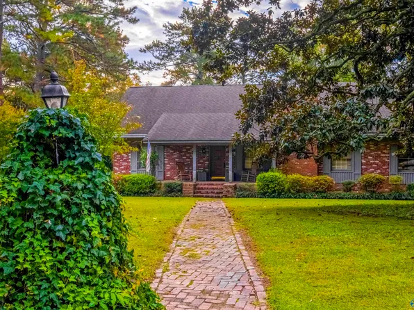 140 Kaylu Dr, Gadsden, AL 35901