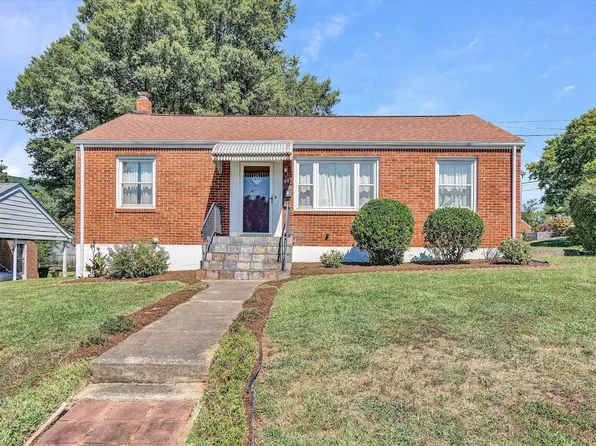 903 Marston St, Salem, VA 24153