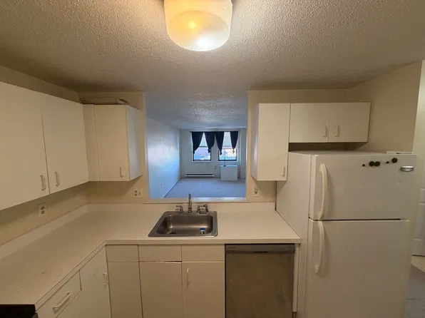 24 Park St #6G, Attleboro, MA 02703