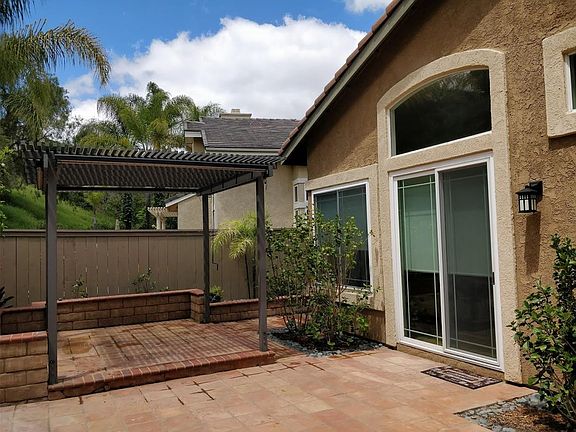 2nd image of 13594 Lindamere Ln