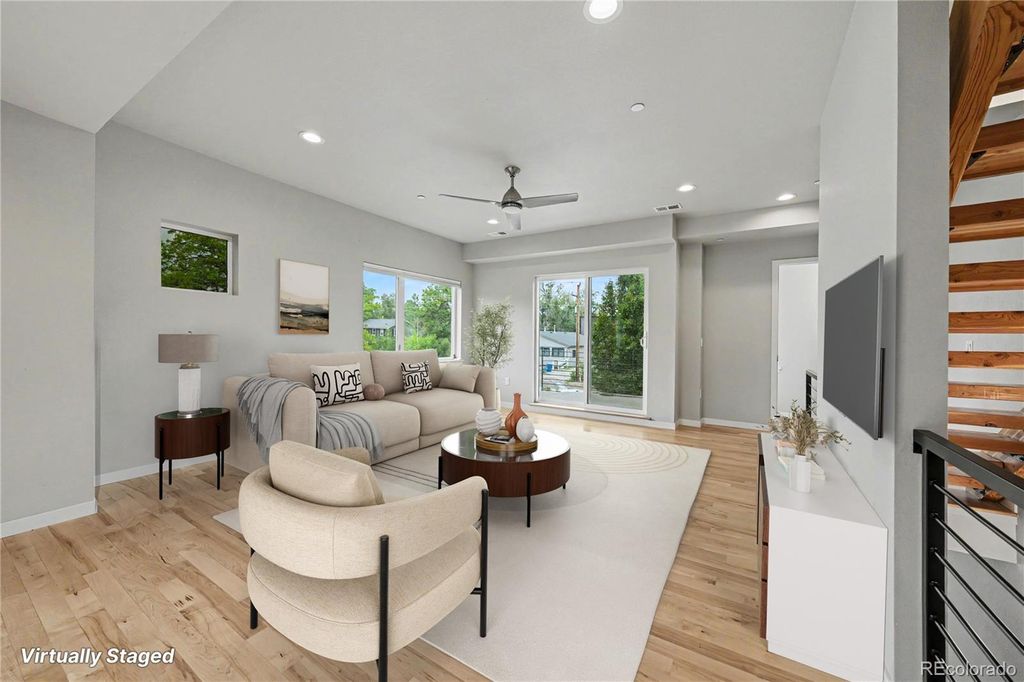 314 Green Leaf Street #8