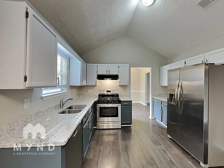 6437 Phillips Ct — Photo 14