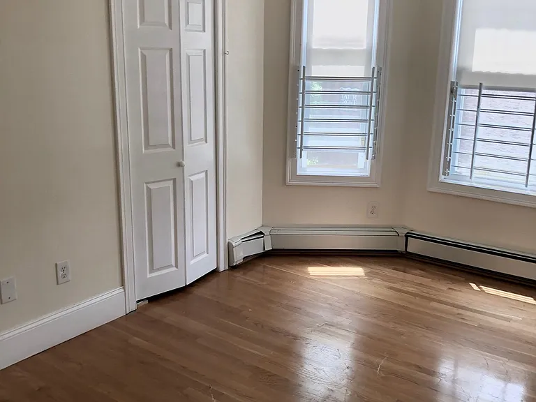 14 Schiller St #3C — Photo 1