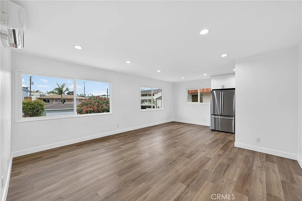 1 bed, 750 sqft, $3,295 — Photo 3