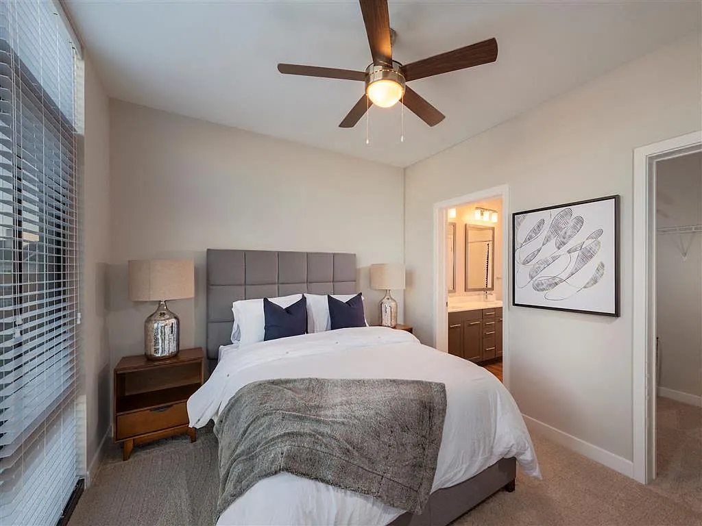 1110 Key Federal Hill — Photo 4