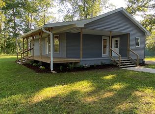 137 Brady Rd, Crab Orchard, TN 37723