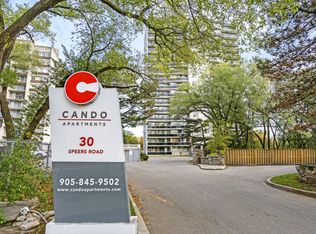 30 Speers Rd, Oakville, ON L6K 2E4