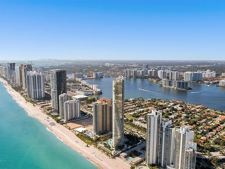 18975 SE Collins Ave #3504 — Photo 61