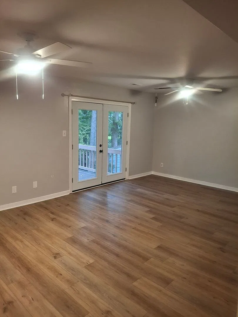 Spacious 4BR House in Richmond — Photo 3