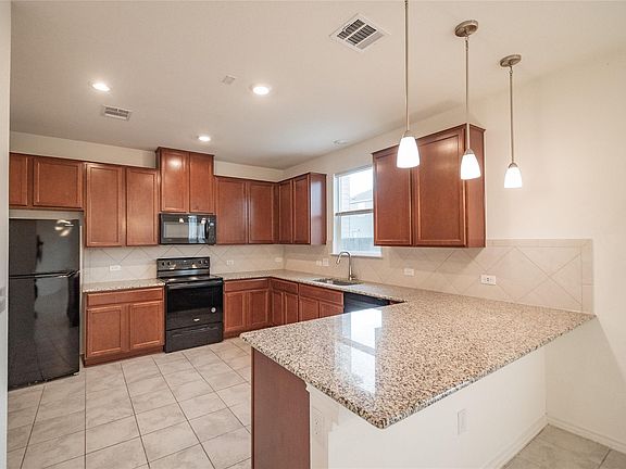 5th image of 6412 Carriage Pines Dr