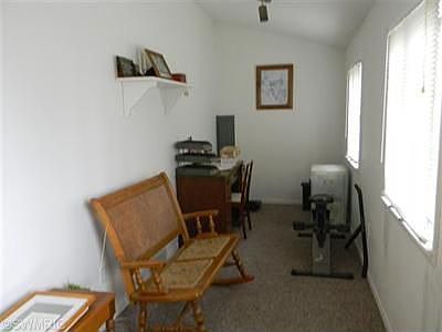 5th image of 921 Bjornson St