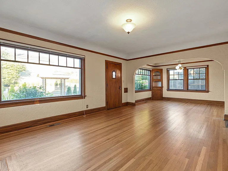 3315 SE Cesar Estrada Chavez Blvd — Photo 4