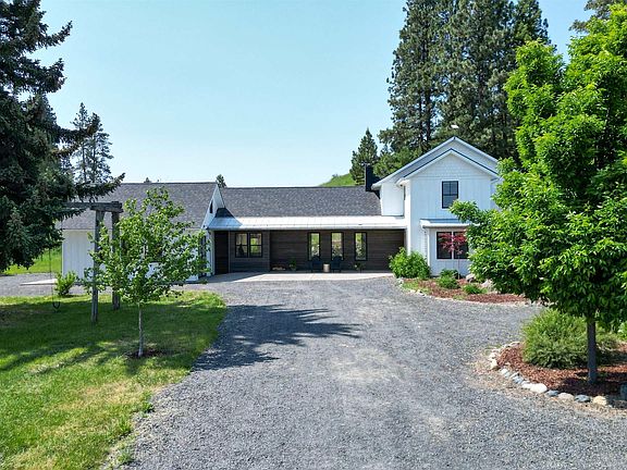 2nd image of 1755 Genesee Troy Rd