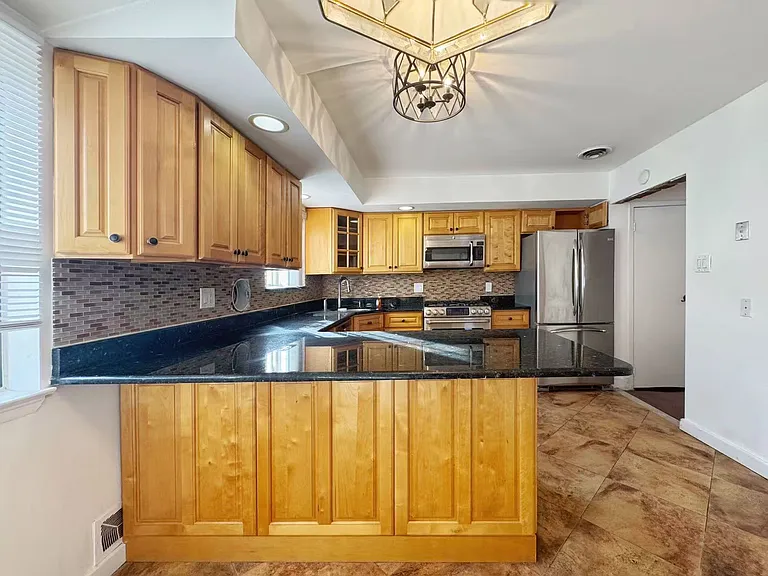 218 Kelly Blvd #2 — Photo 3