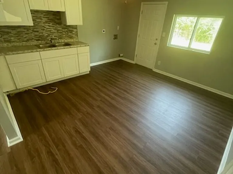 51 Saint Gregory Dr — Photo 3