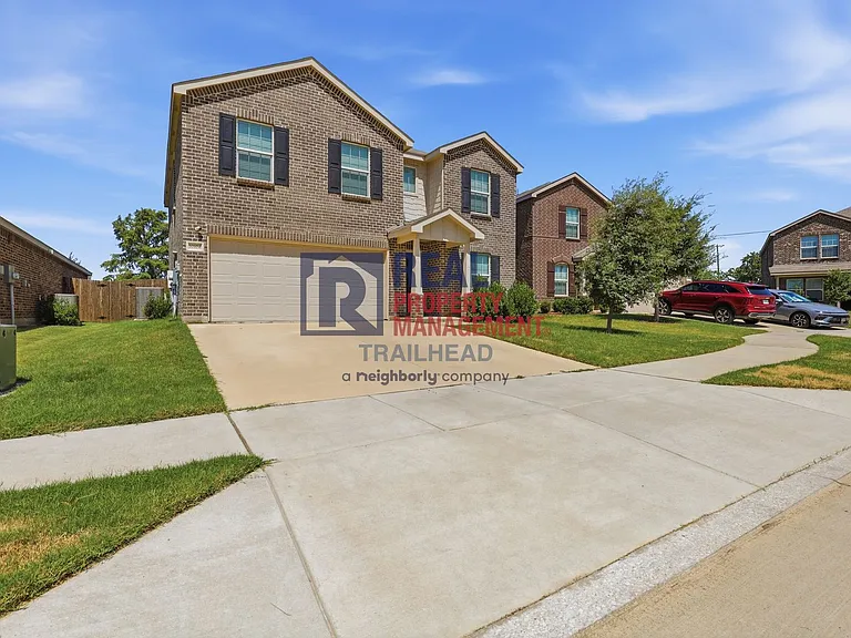 10104 Whitedown Dr — Photo 2