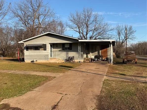 122 E 2nd St, Davenport, OK 74026