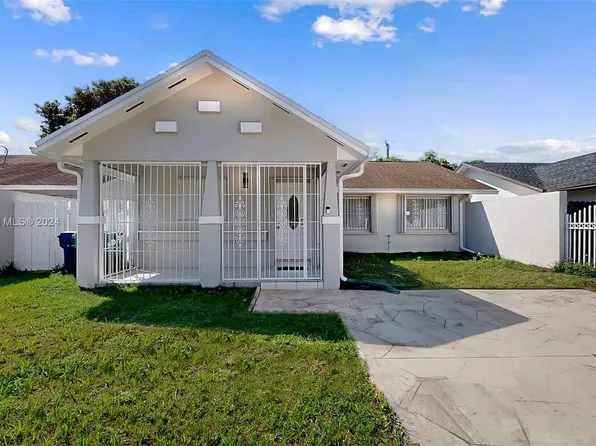 11024 SW 221st Ter, Miami, FL 33170