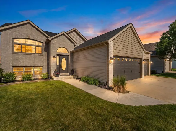 2753 Cameron Pl, Valparaiso, IN 46385