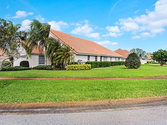4th image of 2050 Heritage Dr