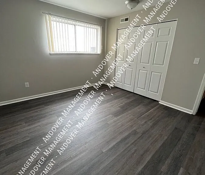 330 S Drake Rd #M-10 — Photo 9
