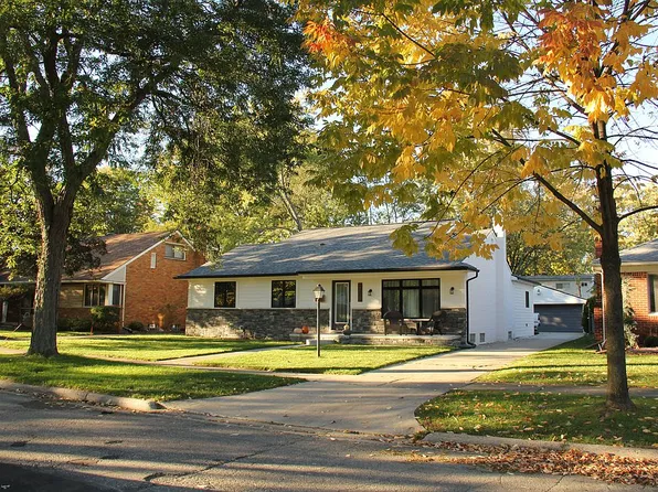 13142 Talbot Ave, Huntington Woods, MI 48070