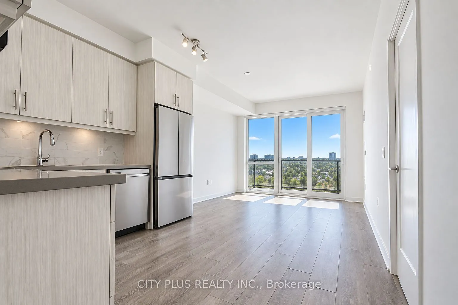 2 bed, $2,600 — Photo 4