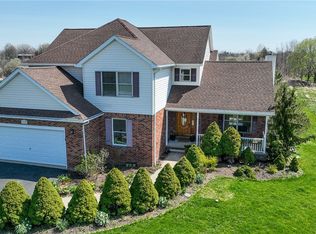 7175 Kenfield Rd, Clarence Center, NY 14032